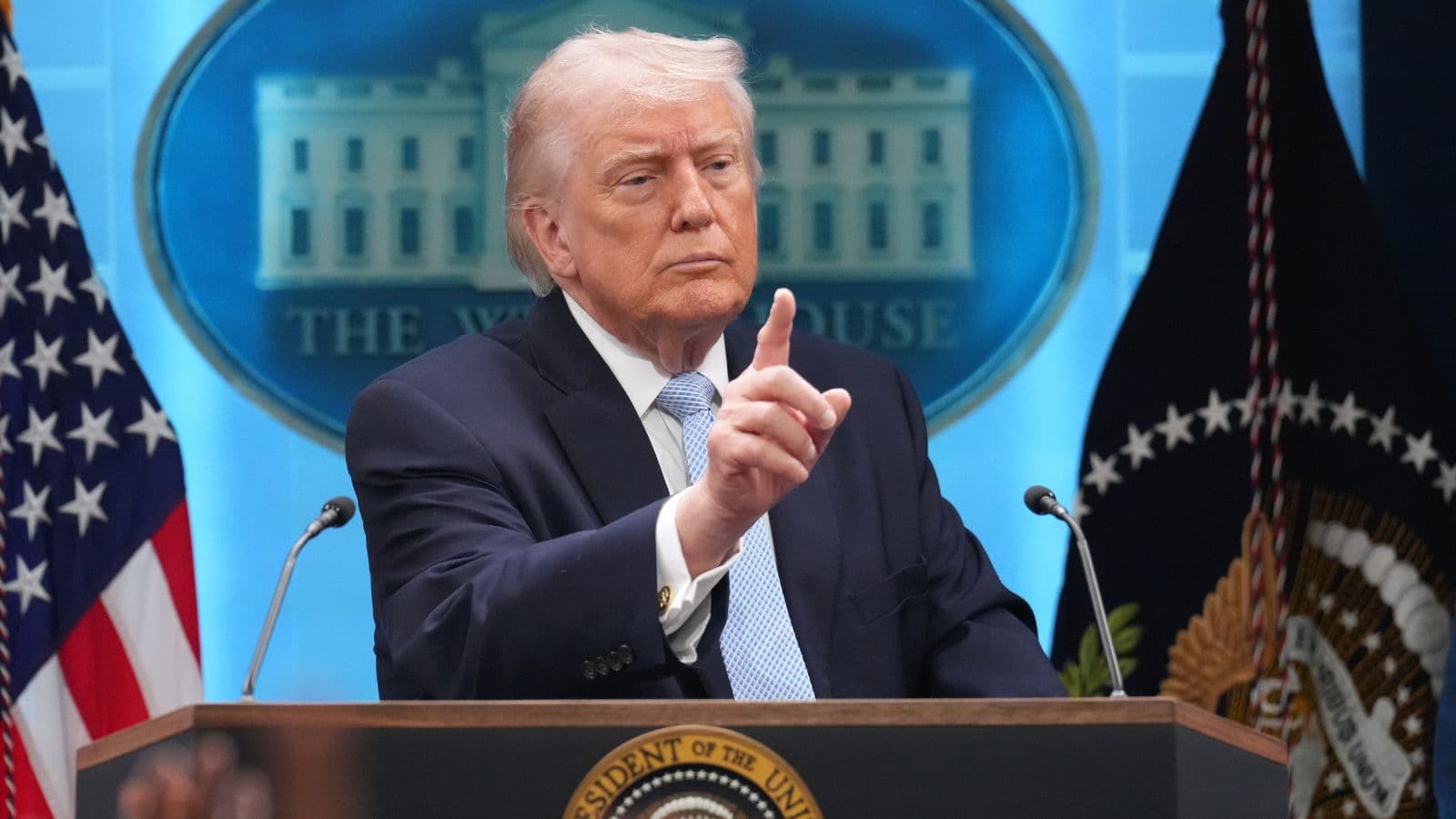 Us Iran War Live Updates Donald Trump Iran Deal Strait Of Hormuz Irgc Erbil Attack Middle East Latest News